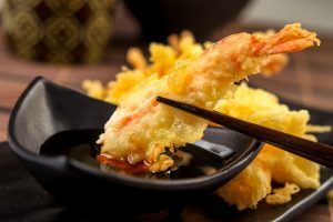 Tempura Tôm là món phổ biến có thể mix với nhiều món ăn khác nhau