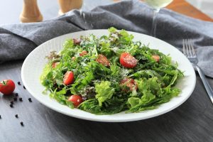 Salad Cà Chua Hokkaido và Rau hỗn hợp (Hokkaido Tomato and Green Vegetables Salad)