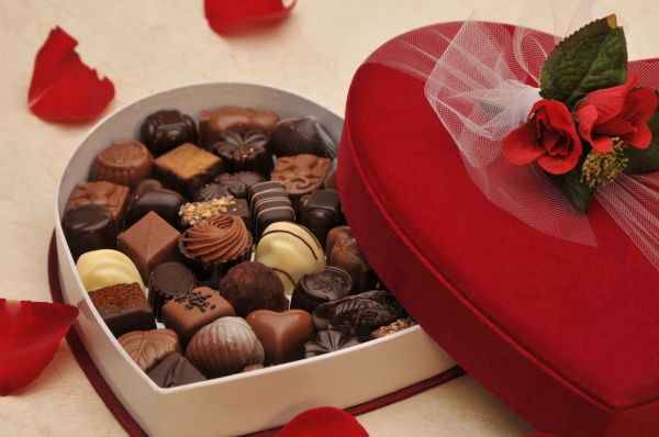 Những hộp socola Valentine luôn mang thông điệp đặc biệt